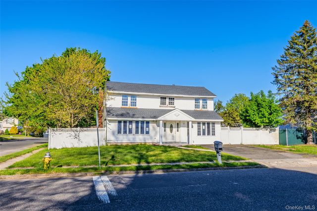 147 Branch Avenue, Central Islip, NY 11722