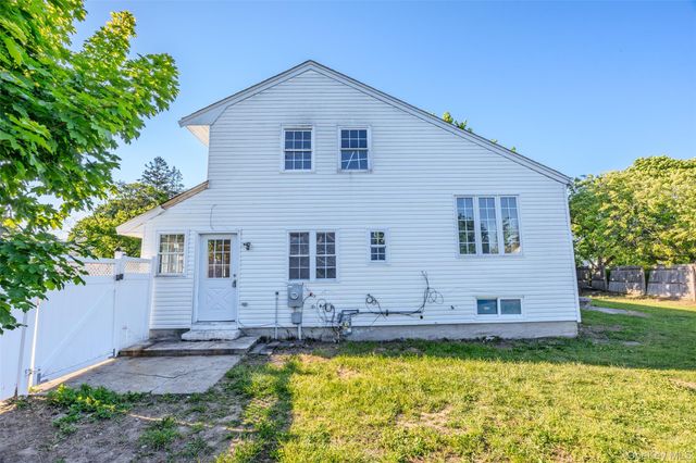 147 Branch Avenue, Central Islip, NY 11722