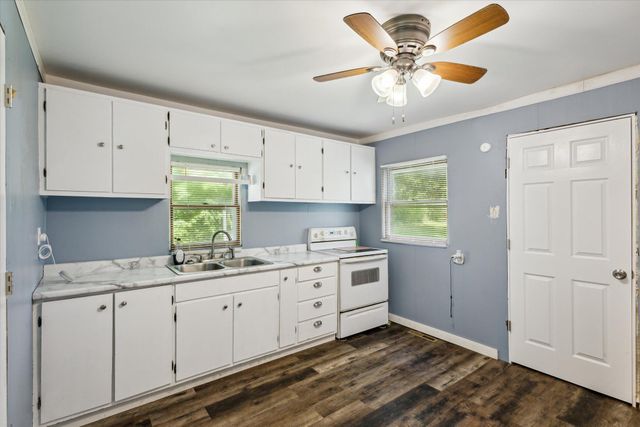 842 10th Street, Gun Plain Twp, MI 49080