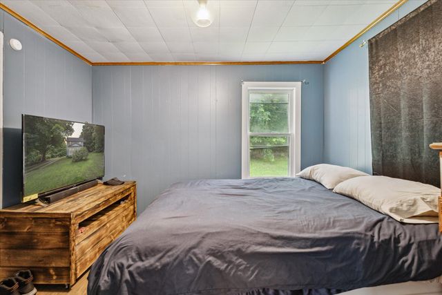 842 10th Street, Gun Plain Twp, MI 49080