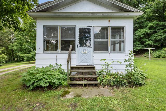 842 10th Street, Gun Plain Twp, MI 49080