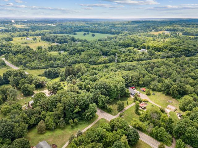 842 10th Street, Gun Plain Twp, MI 49080