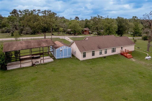 72 Oak Hill Drive, Huntsville, TX 77320