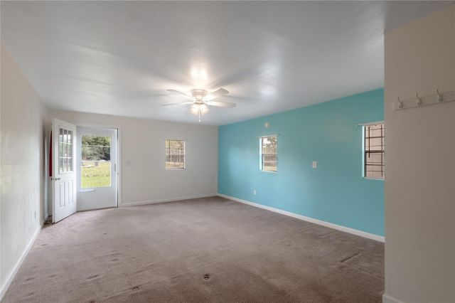 72 Oak Hill Drive, Huntsville, TX 77320