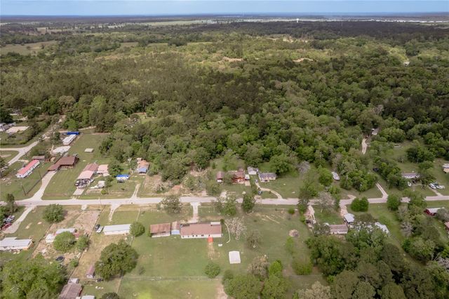 72 Oak Hill Drive, Huntsville, TX 77320