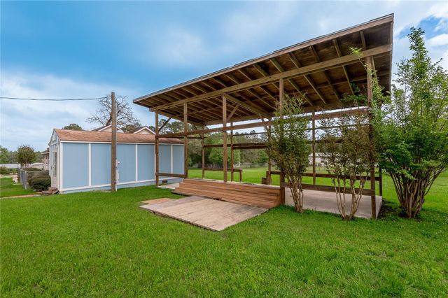 72 Oak Hill Drive, Huntsville, TX 77320