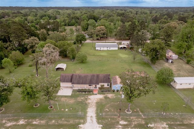 72 Oak Hill Drive, Huntsville, TX 77320