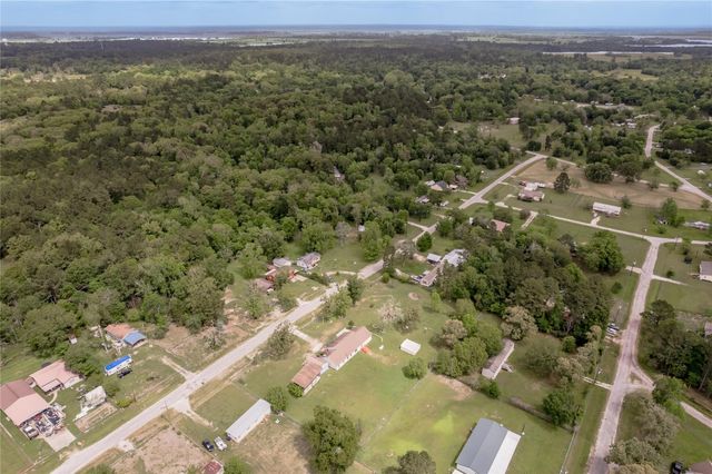72 Oak Hill Drive, Huntsville, TX 77320