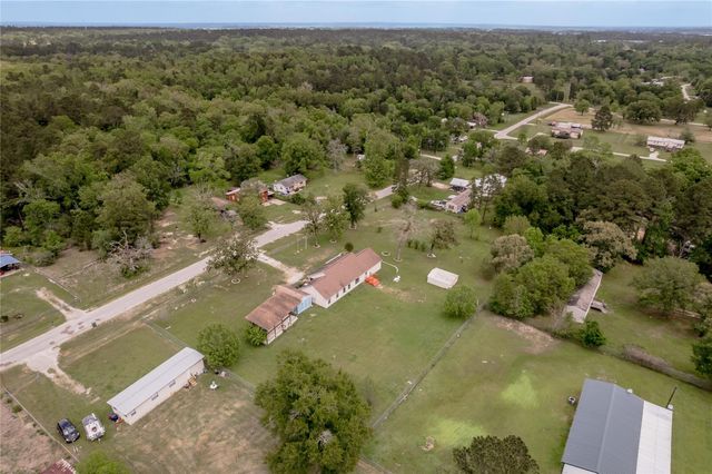 72 Oak Hill Drive, Huntsville, TX 77320