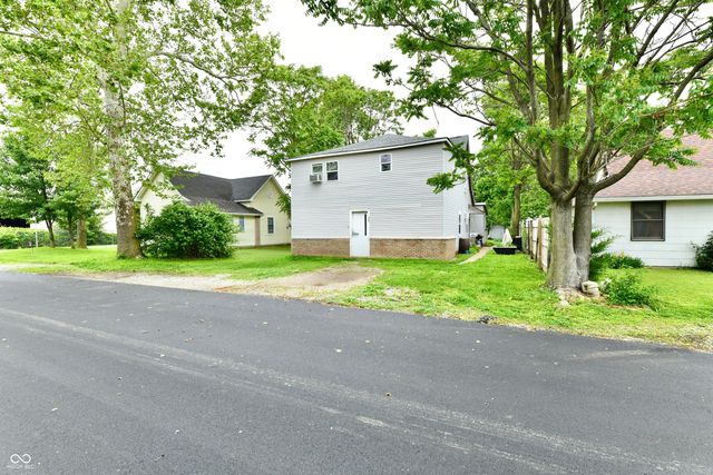 528 South Street, Noblesville, IN 46060