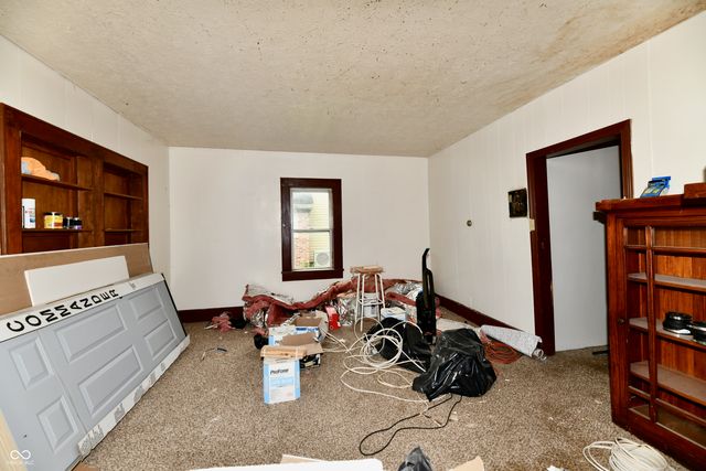 528 South Street, Noblesville, IN 46060