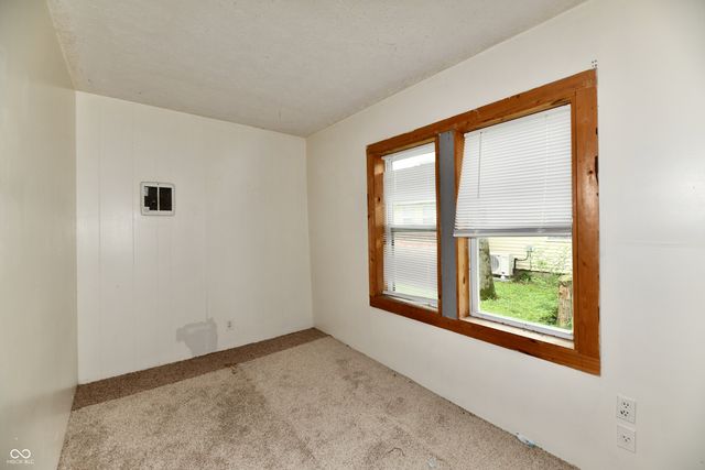 528 South Street, Noblesville, IN 46060