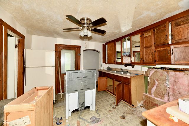 528 South Street, Noblesville, IN 46060