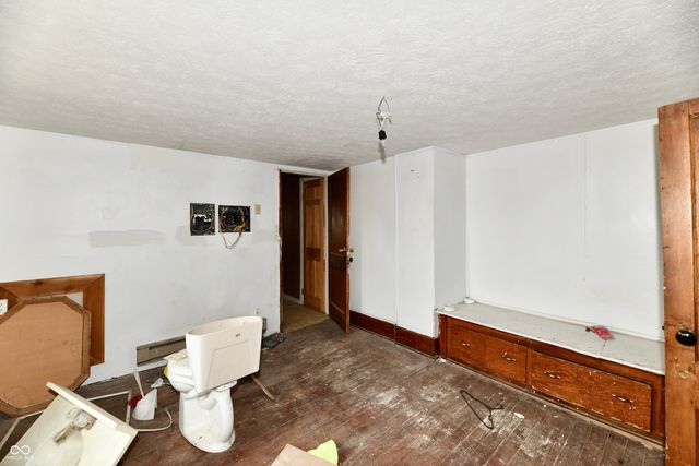 528 South Street, Noblesville, IN 46060