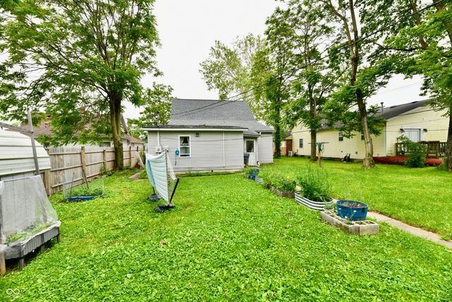 528 South Street, Noblesville, IN 46060