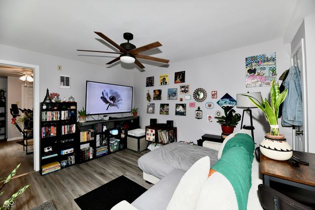 528 South Street, Noblesville, IN 46060