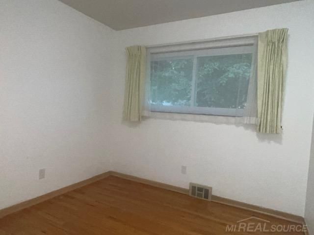 53039 Dryden Street, Utica, MI 48316