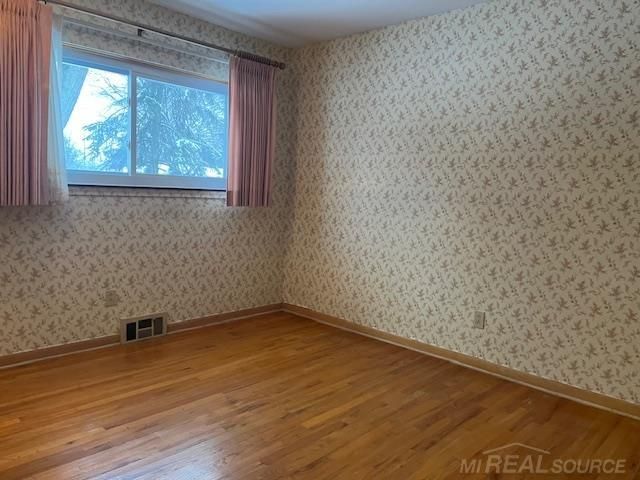 53039 Dryden Street, Utica, MI 48316