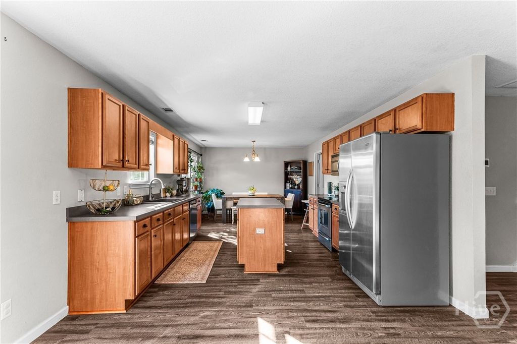 Image 8 of property listing at 424 Flint Drive, Rincon, GA 31326