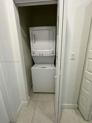 4636 NW 84th Ave 15, Doral, FL 33166