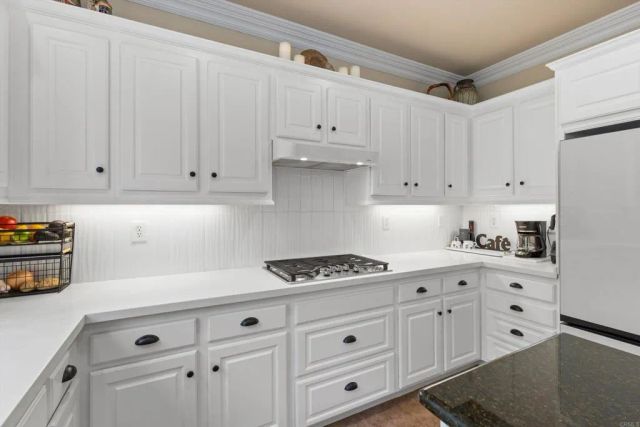 2285 Hillyer Street, Carlsbad, CA 92008