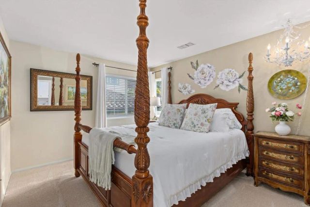 2285 Hillyer Street, Carlsbad, CA 92008