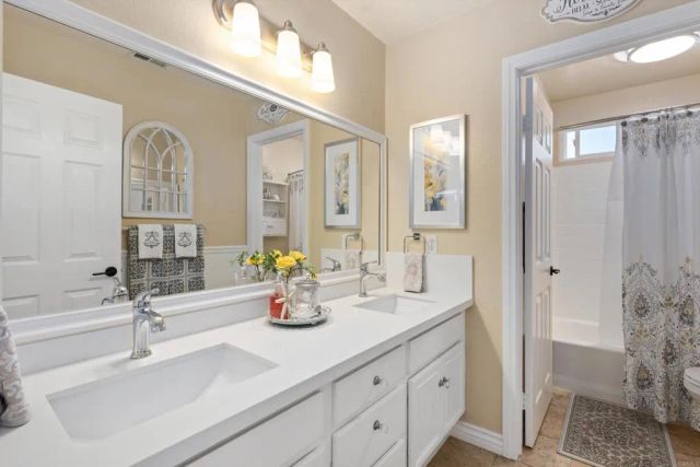 2285 Hillyer Street, Carlsbad, CA 92008