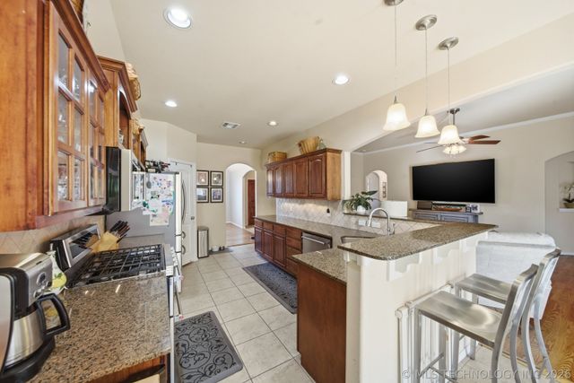 4777 S 202nd East Avenue, Broken Arrow, OK 74014