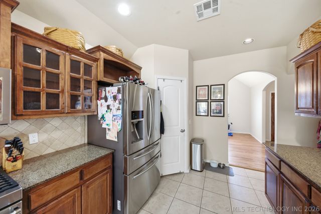 4777 S 202nd East Avenue, Broken Arrow, OK 74014