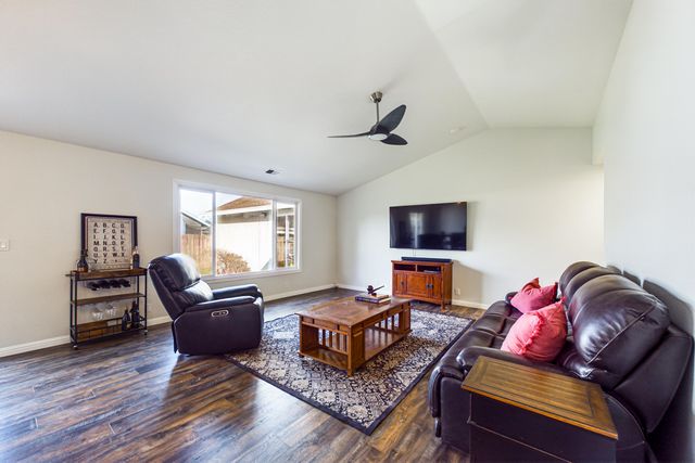 1830 Lime Avenue, Mckinleyville, CA 95519