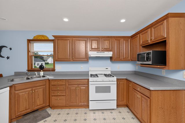 18865 Fillmore Drive, Goshen, IN 46528