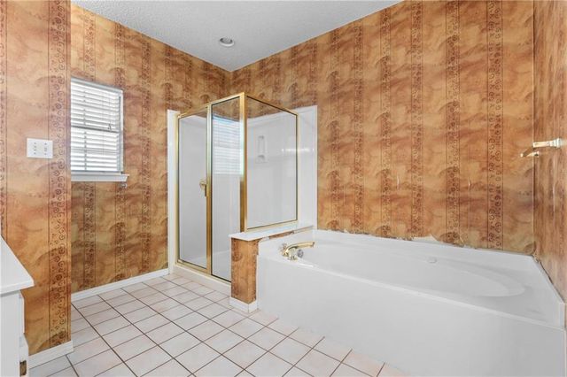 7713 Bedford Court, Mobile, AL 36695