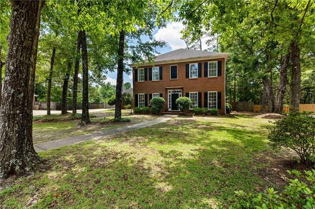 7713 Bedford Court, Mobile, AL 36695