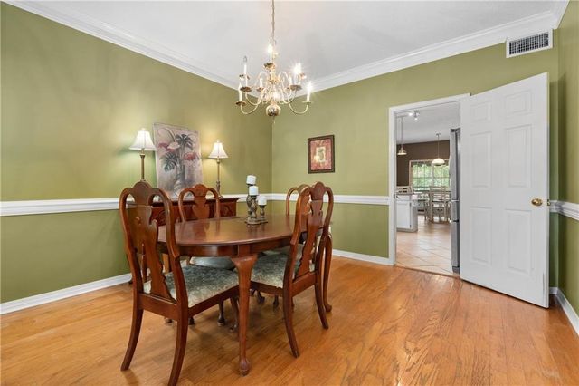 7713 Bedford Court, Mobile, AL 36695