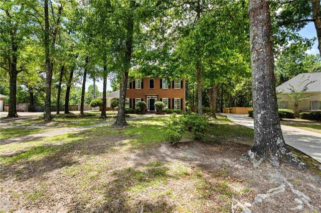 7713 Bedford Court, Mobile, AL 36695