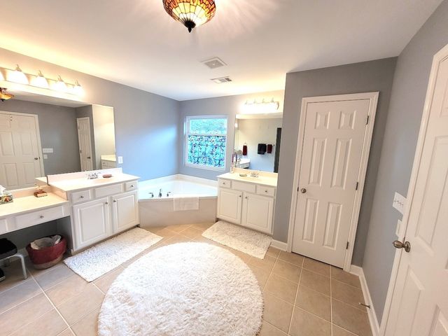 1144 Banbury Ln, Brentwood, TN 37027