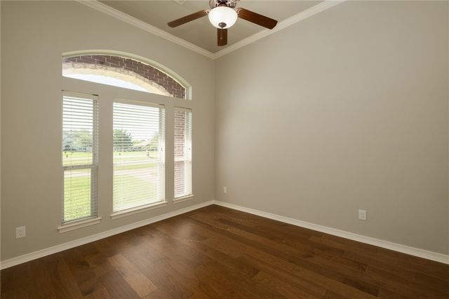 4017 Austins Estates Drive, Bryan, TX 77808