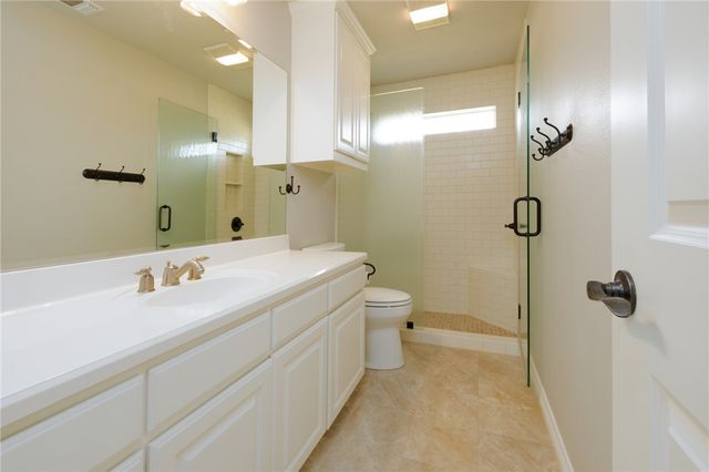 4017 Austins Estates Drive, Bryan, TX 77808