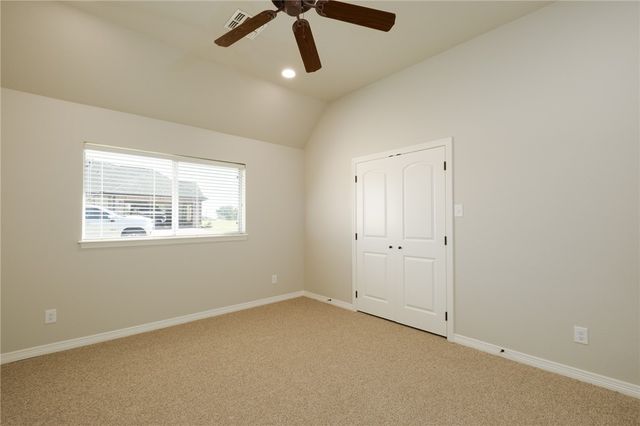 4017 Austins Estates Drive, Bryan, TX 77808