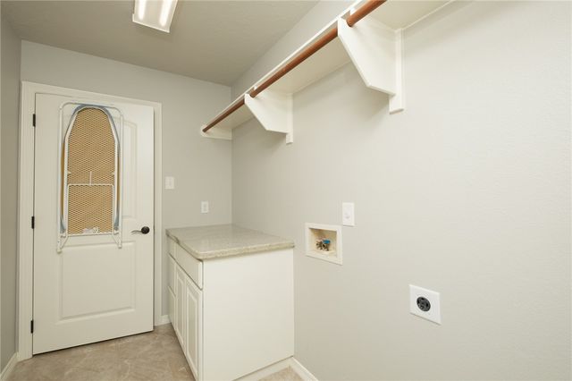 4017 Austins Estates Drive, Bryan, TX 77808