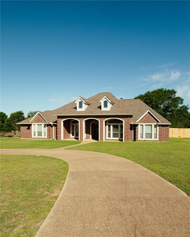 4017 Austins Estates Drive, Bryan, TX 77808