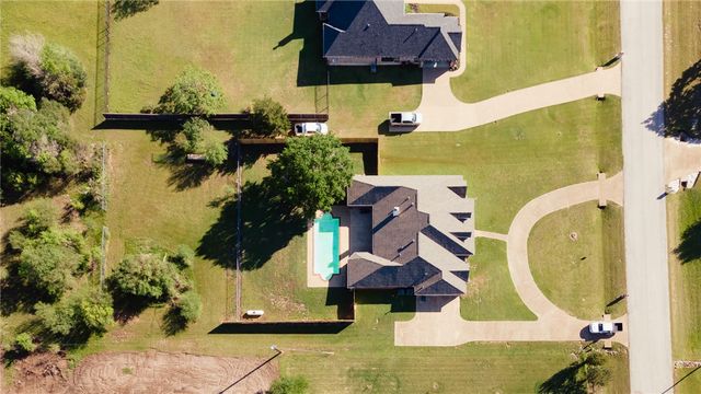 4017 Austins Estates Drive, Bryan, TX 77808