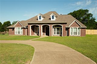 4017 Austins Estates Drive, Bryan, TX 77808