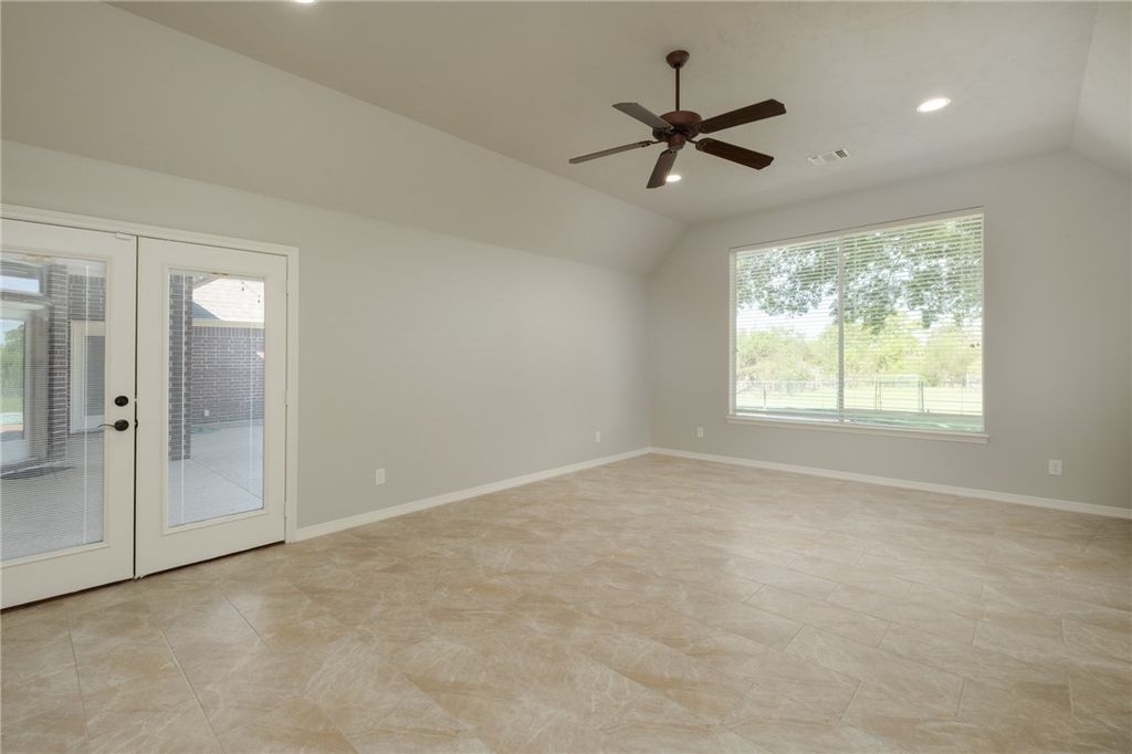 4017 Austins Estates Drive, Bryan, TX 77808 — photo 2