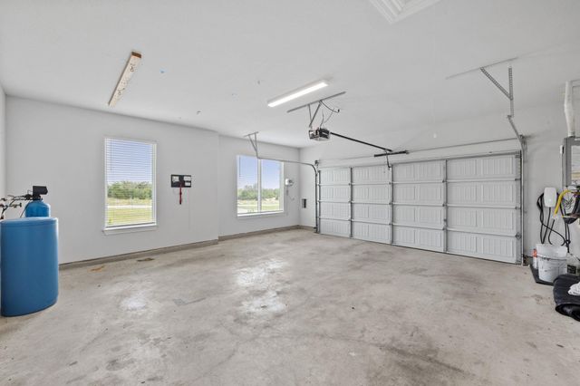225 Spicewood Trails DR, Spicewood, TX 78669