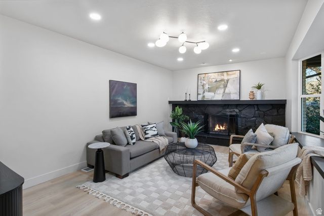 399 S STIRLING DR, Fruit Heights, UT 84037