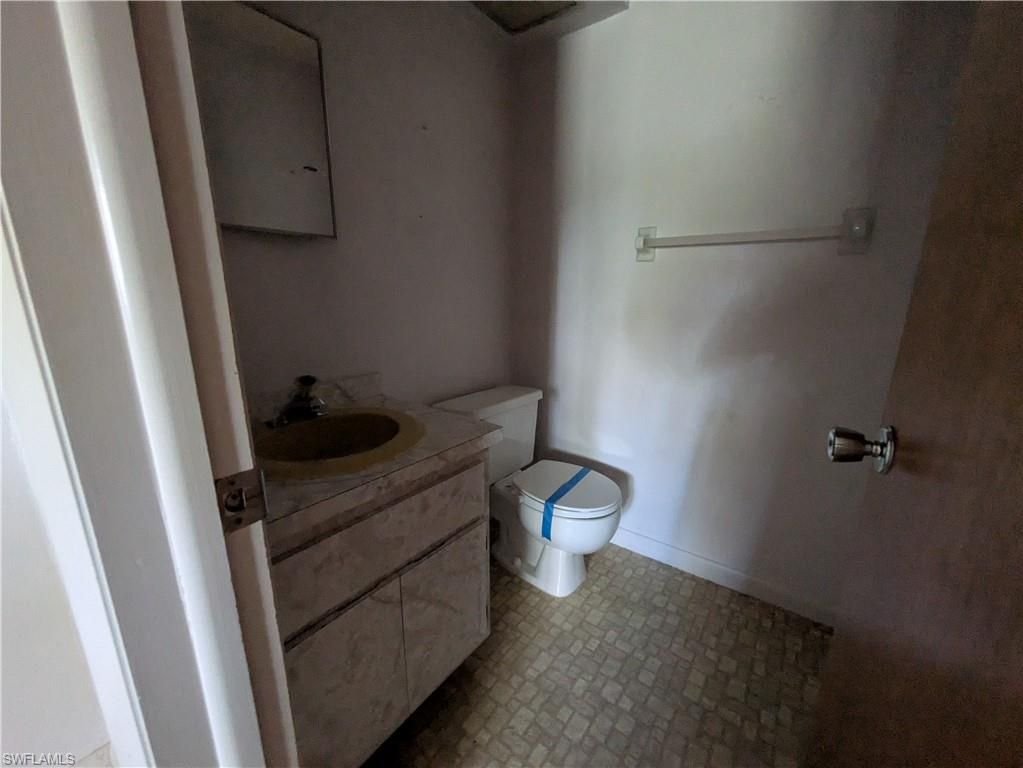 2104 E 9th ST, LEHIGH ACRES, FL 33936 — photo 3