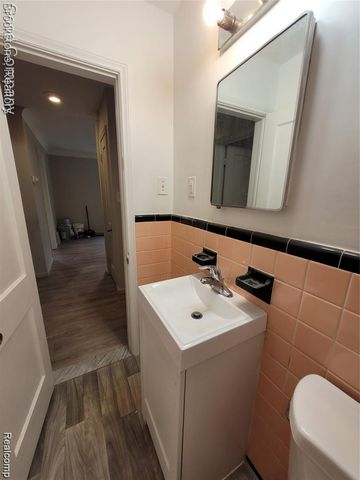 18729 Elkhart Street, Harper Woods, MI 48225