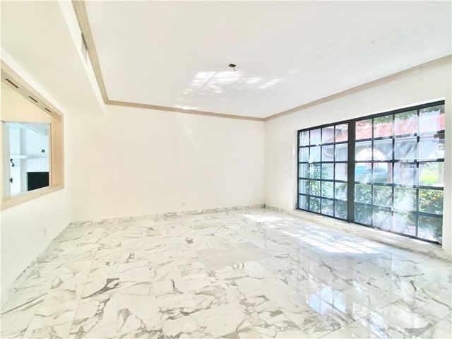 71 Bay Colony Drive, Fort Lauderdale, FL 33308