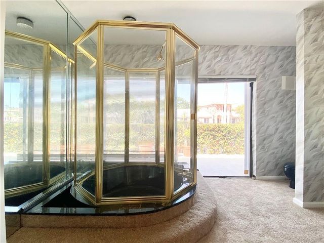71 Bay Colony Drive, Fort Lauderdale, FL 33308